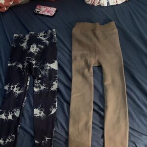 Set of 2 Patterned Sport and Thermal Tan Leggings SZ Small